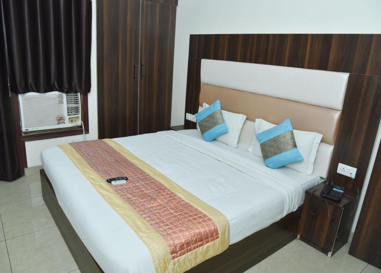 Hotel Classic Plaza At Delhi Airport New Delhi Eksteriør bilde